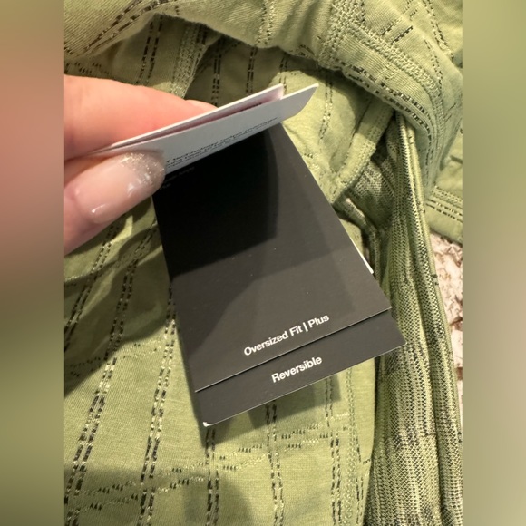 Nike Therma-FIT Luxe Reversible Jacket - Picture 11 of 12